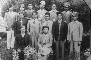 یوسفی بنیان گذار و استاد کورس دوا سازی  در افغانستان